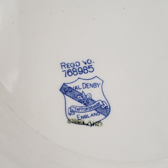 1930's Vintage Denby Square Plate Set - Picture 6 of 9